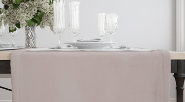 Beyond the Basics: How Table Runners Elevate Your Hosting Quotient (and Save You Time!)