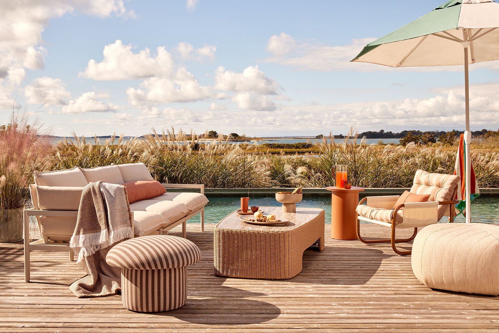 Sun vs. Shade: Unveiling the Sunbrella Cushions for Your Outdoor Oasis